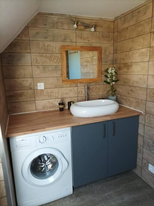 Charmant Appartement Proche Commerces Et Plages Guilvinec Ngoại thất bức ảnh